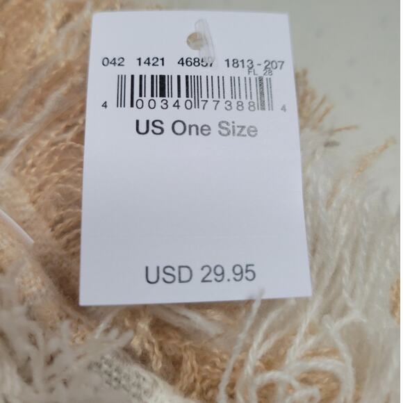 NWT American Eagle Plaid Blanket Scarf Winter Outdoors Neutral Classic Fringe - Picture 3 of 4